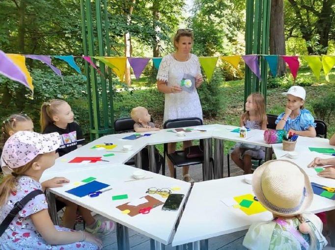 В Янтарном в парке имени М.Беккера прошла очередная акция «Культурная суббота».